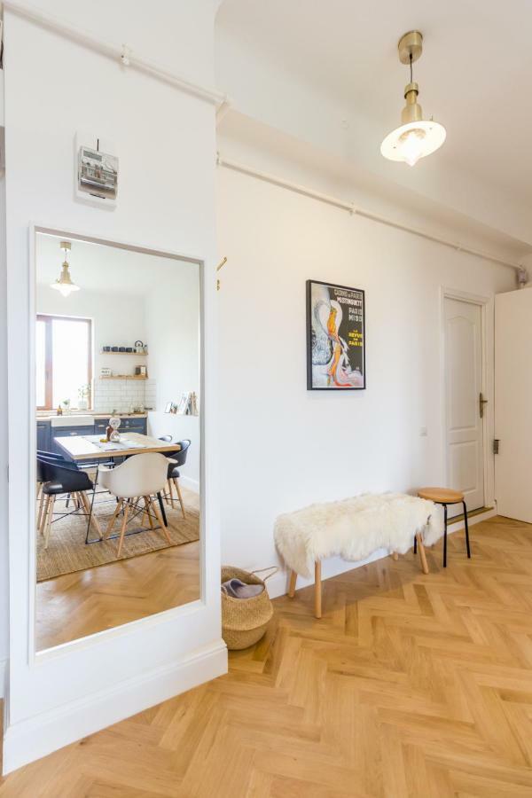 City Chic 3 Bedroom Apartment Cluj-Napoca Exterior photo